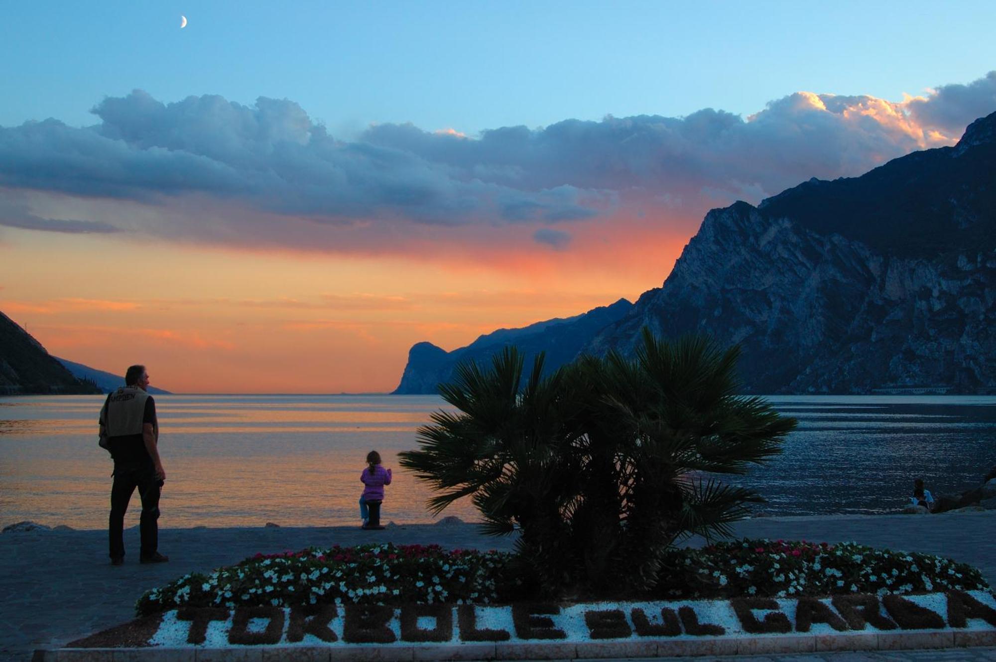 Apartamento Casa Marco Torbole Sul Garda Exterior foto